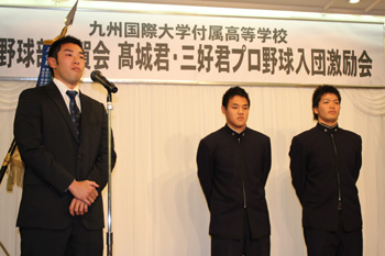 201112121-1.JPG